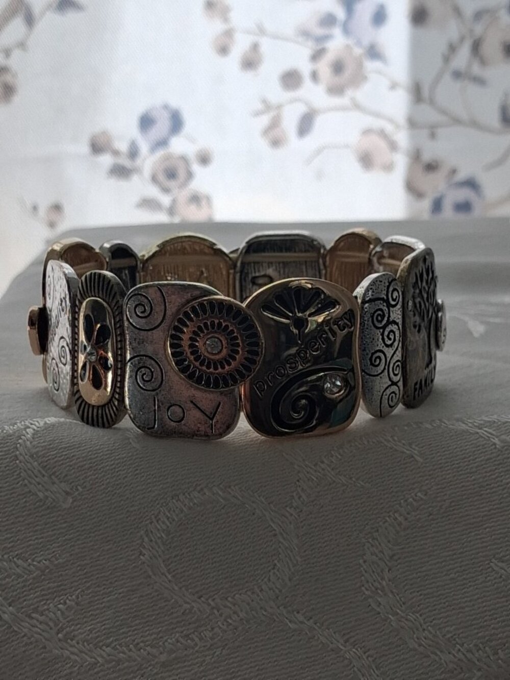 Inspirational Stretch Bracelet Mixed Metal Joy Love Family Serenity